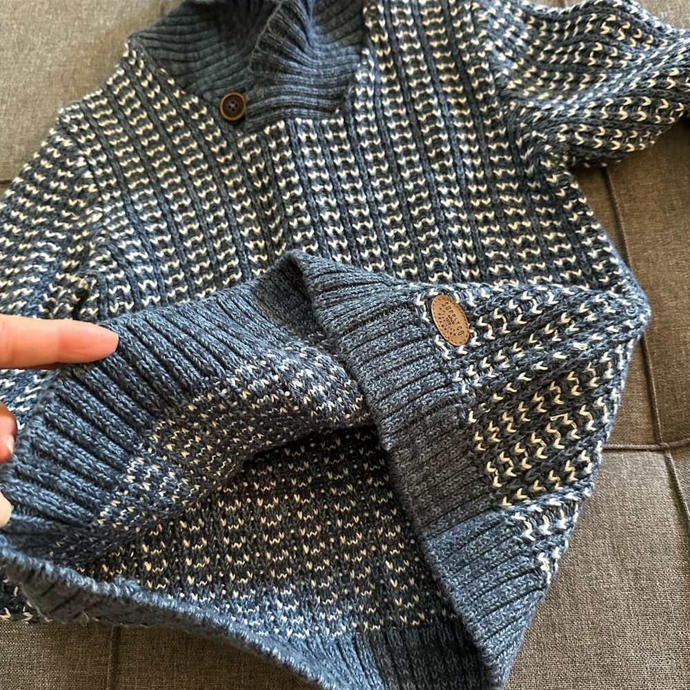 H&M kids size US 6-8 Y